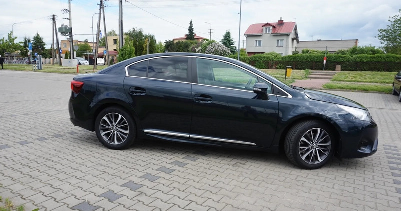 Toyota Avensis cena 65500 przebieg: 120000, rok produkcji 2015 z Płock małe 232